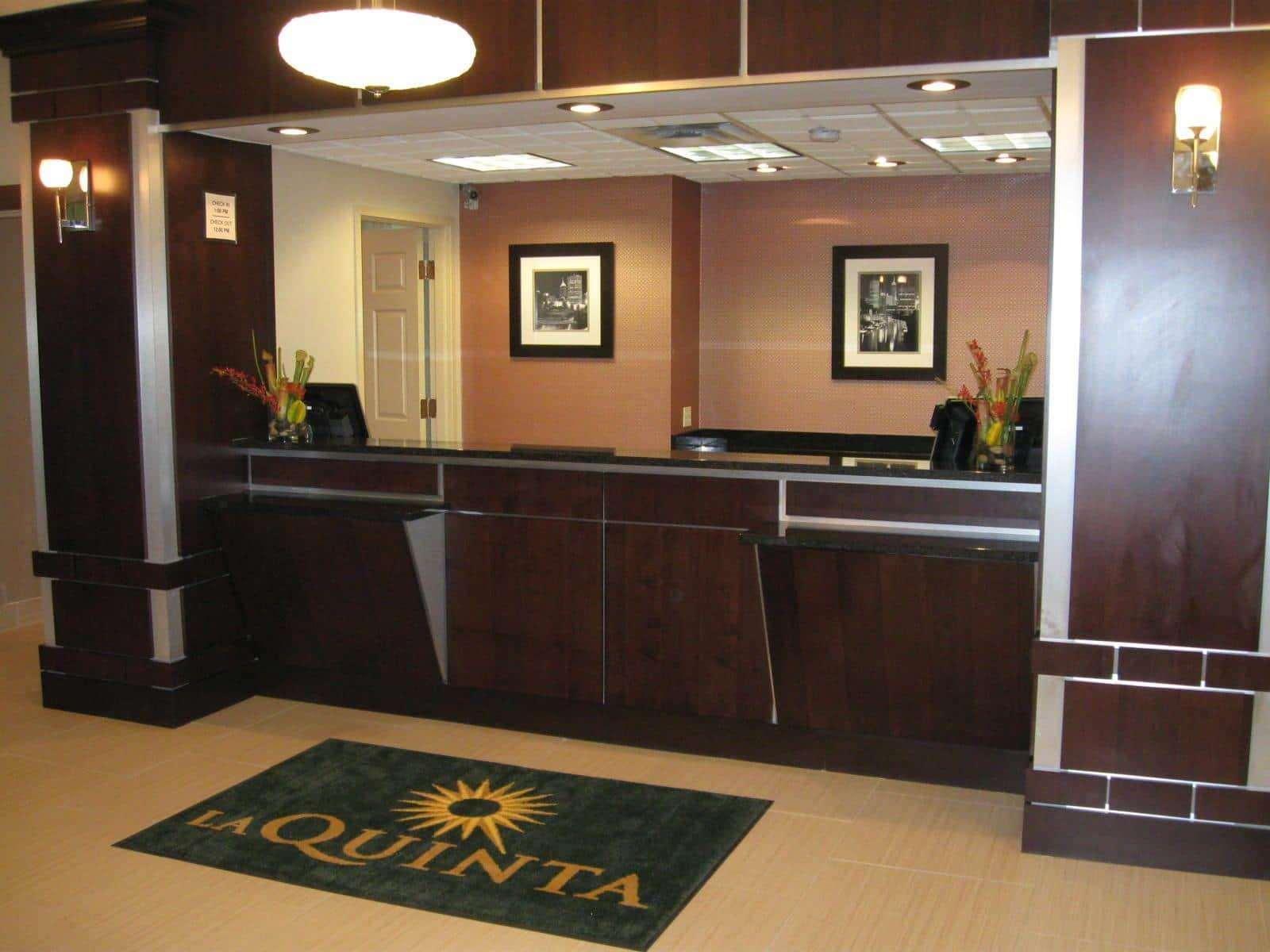 La Quinta Inn & Suites By Wyndham Indianapolis Downtown Exteriör bild