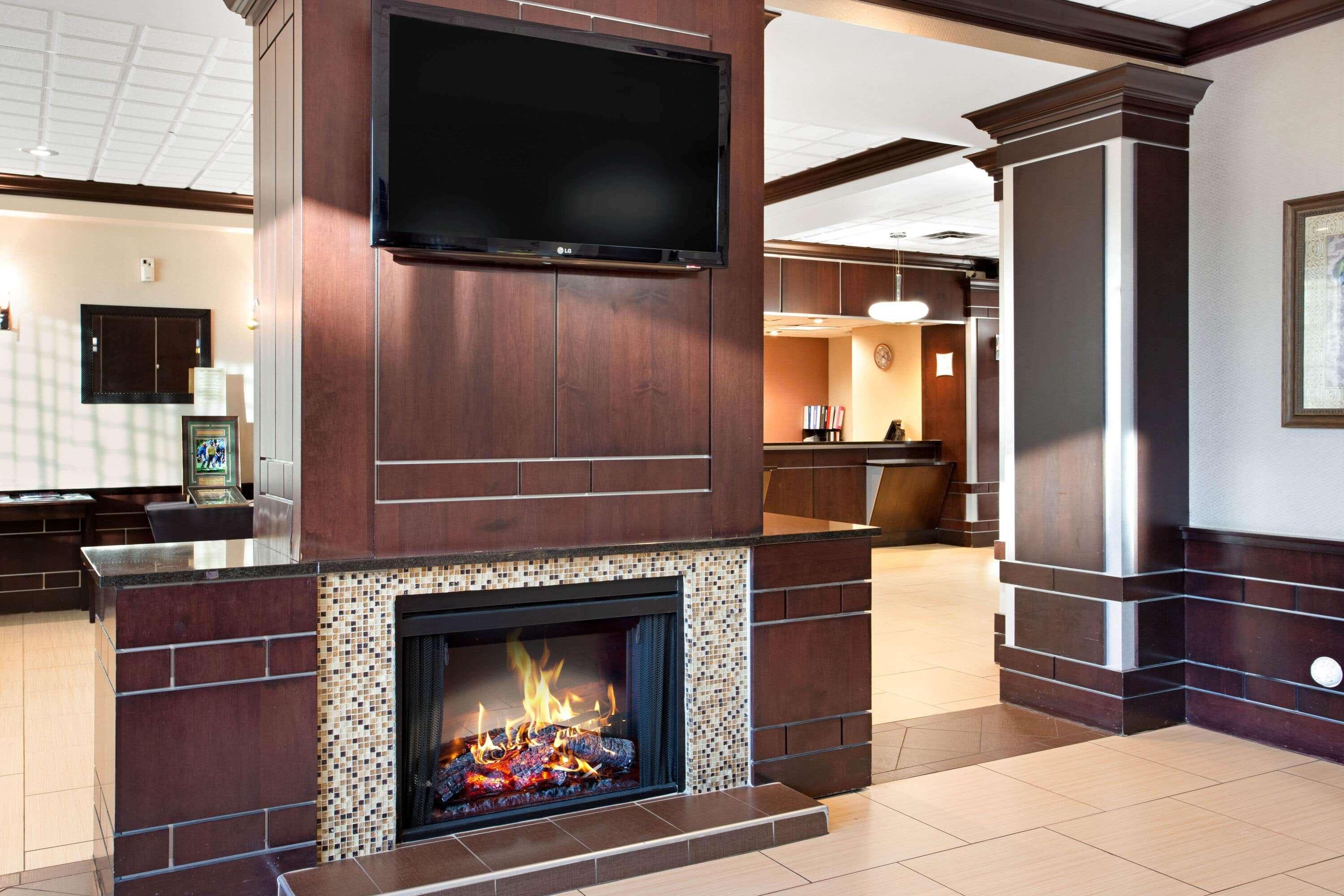 La Quinta Inn & Suites By Wyndham Indianapolis Downtown Exteriör bild