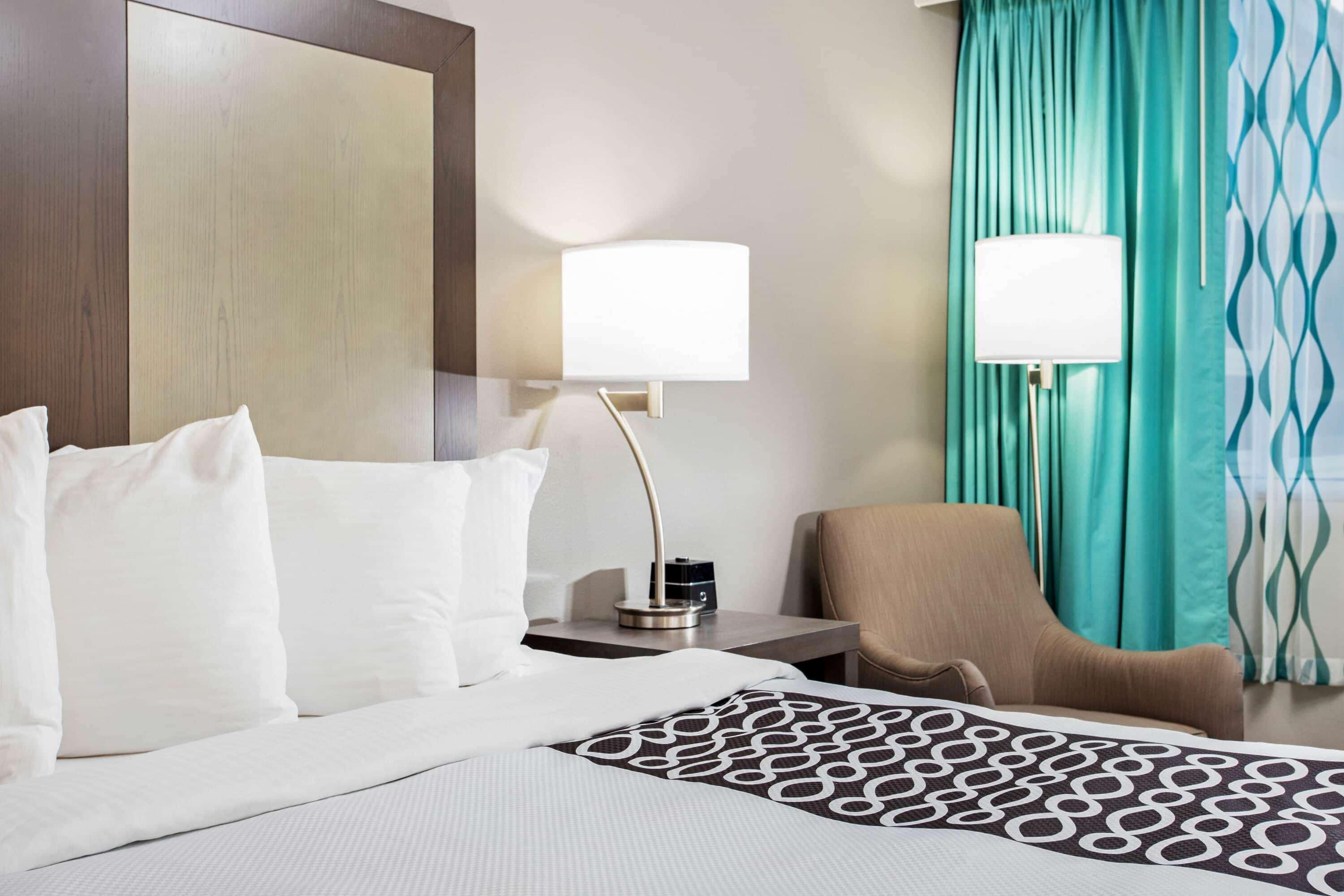 La Quinta Inn & Suites By Wyndham Indianapolis Downtown Exteriör bild